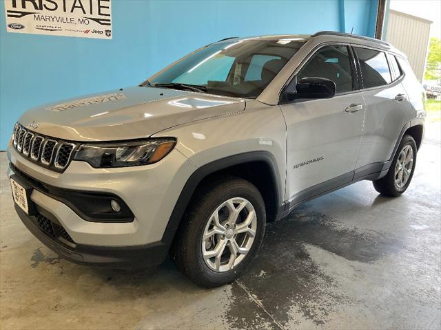 new 2024 Jeep Compass car, priced at $33,098