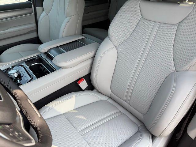 new 2025 Jeep Wagoneer car, priced at $77,269