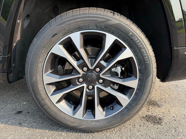 used 2023 Jeep Grand Cherokee L car, priced at $36,520