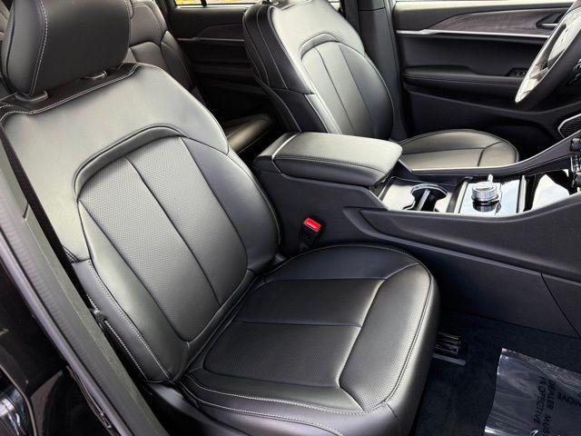 new 2025 Jeep Grand Cherokee L car, priced at $55,746