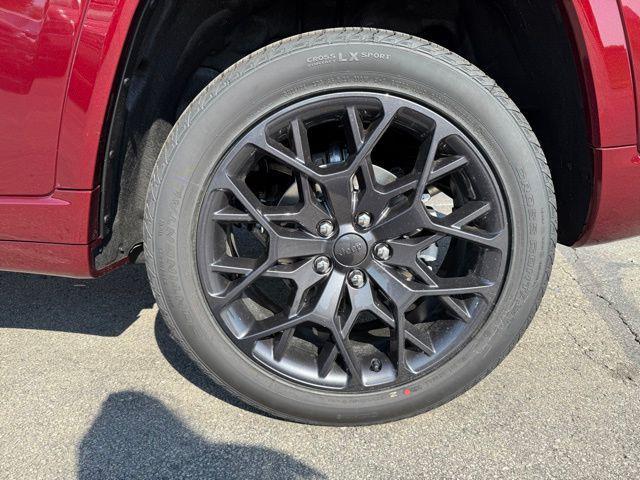 new 2025 Jeep Grand Cherokee car, priced at $69,966