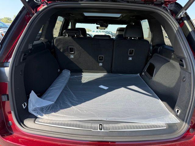 new 2025 Jeep Grand Cherokee car, priced at $69,966