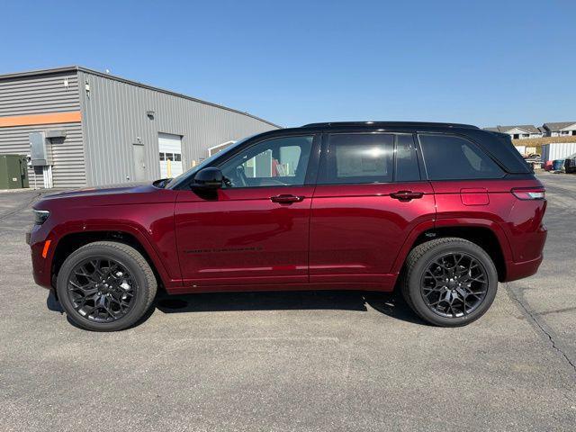 new 2025 Jeep Grand Cherokee car, priced at $69,966