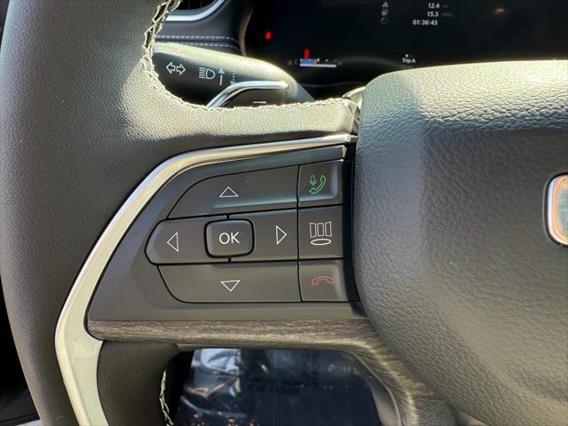 new 2025 Jeep Grand Cherokee car, priced at $50,120