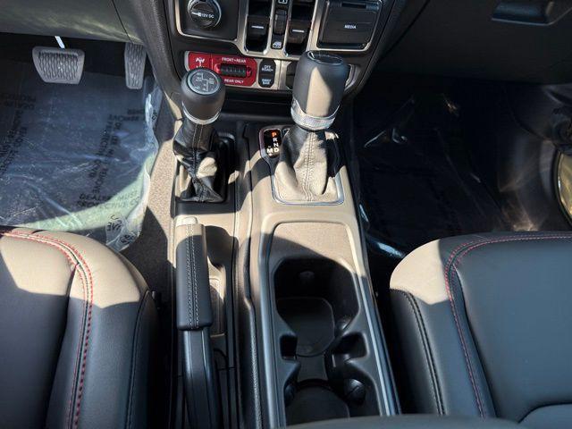 new 2025 Jeep Gladiator car, priced at $56,104