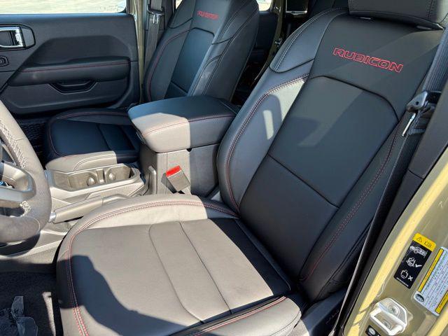 new 2025 Jeep Gladiator car, priced at $56,104