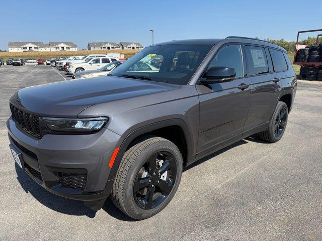 new 2025 Jeep Grand Cherokee L car, priced at $47,392