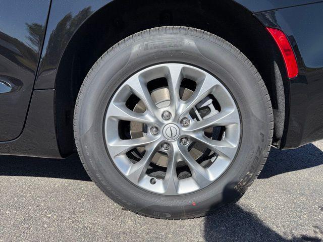 new 2026 Chrysler Pacifica car, priced at $48,068