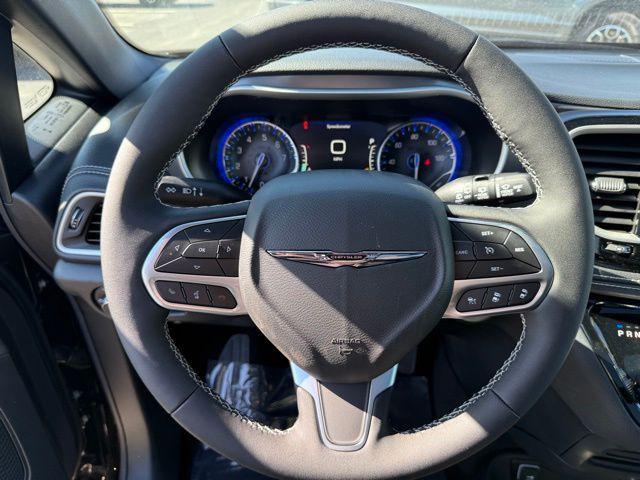 new 2026 Chrysler Pacifica car, priced at $48,068