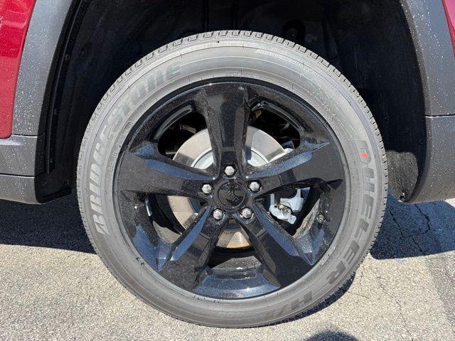 new 2025 Jeep Grand Cherokee L car, priced at $45,944