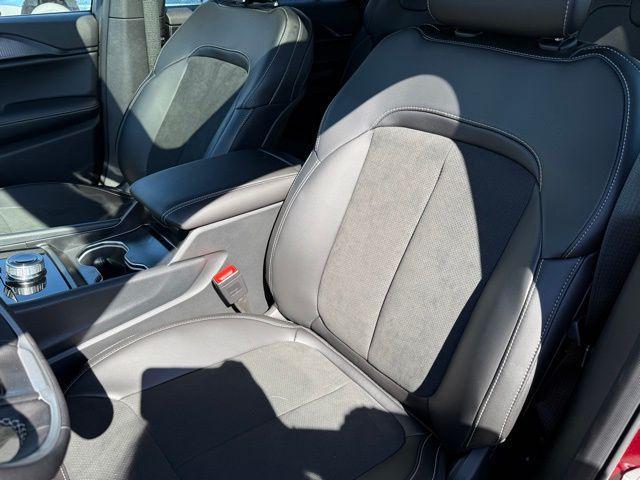 new 2025 Jeep Grand Cherokee L car, priced at $45,944