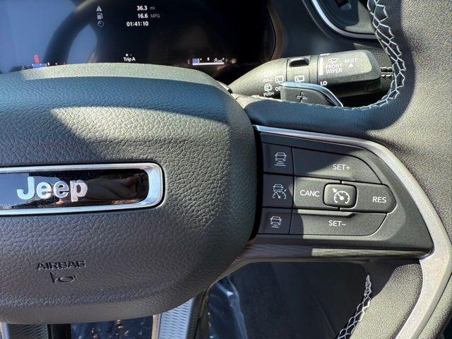 new 2025 Jeep Grand Cherokee L car, priced at $45,944