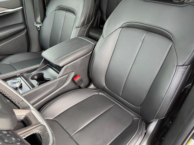 new 2025 Jeep Grand Cherokee car, priced at $52,884