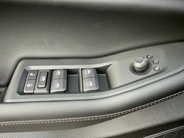 new 2025 Jeep Grand Cherokee car, priced at $52,884