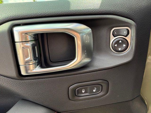 new 2025 Jeep Wrangler car, priced at $63,928