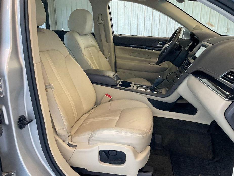 used 2019 Lincoln MKT car, priced at $28,995