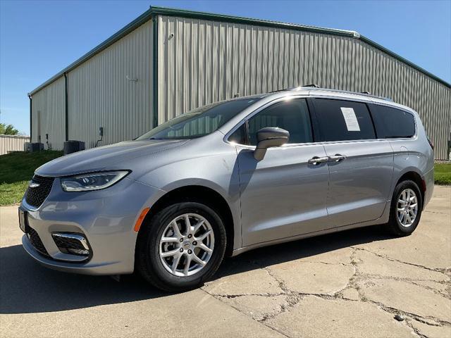 used 2021 Chrysler Pacifica car, priced at $24,700
