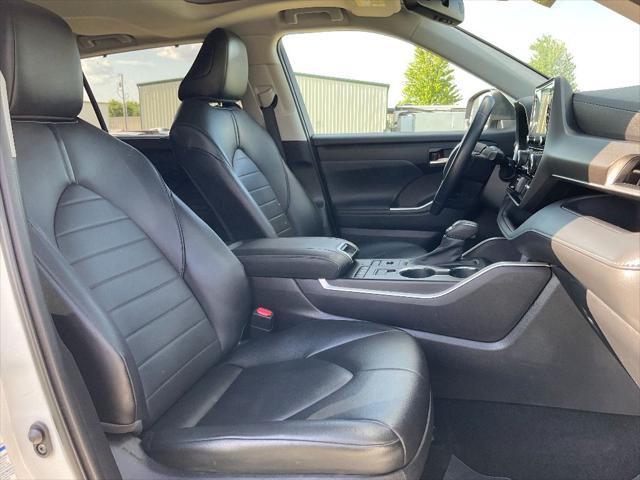 used 2021 Toyota Highlander car, priced at $37,958