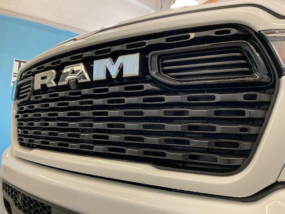 new 2025 Ram 1500 car, priced at $59,683