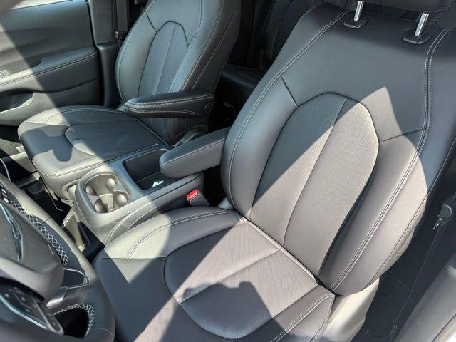 new 2026 Chrysler Pacifica car, priced at $45,044
