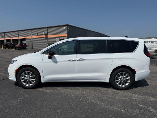 new 2026 Chrysler Pacifica car, priced at $45,044