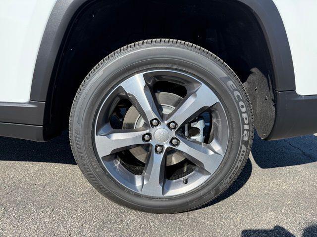 new 2025 Jeep Grand Cherokee L car, priced at $51,163