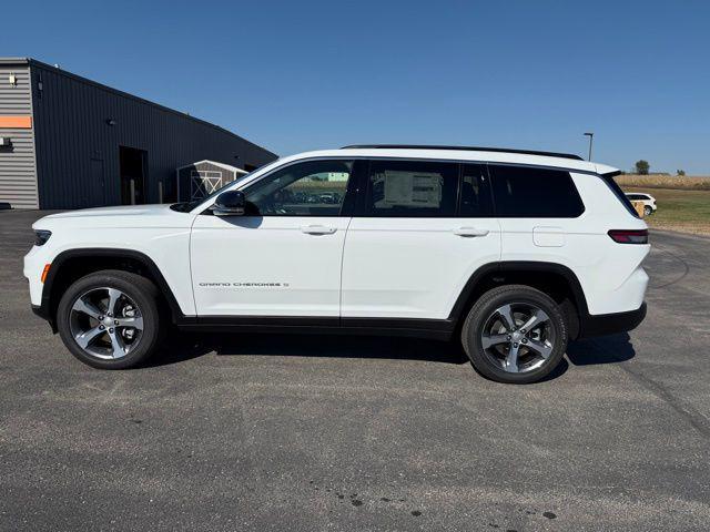 new 2025 Jeep Grand Cherokee L car, priced at $51,163