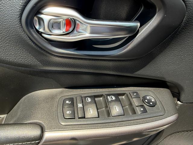 used 2019 Jeep Cherokee car, priced at $13,900