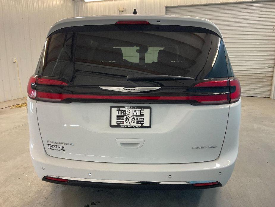 new 2024 Chrysler Pacifica car, priced at $50,604