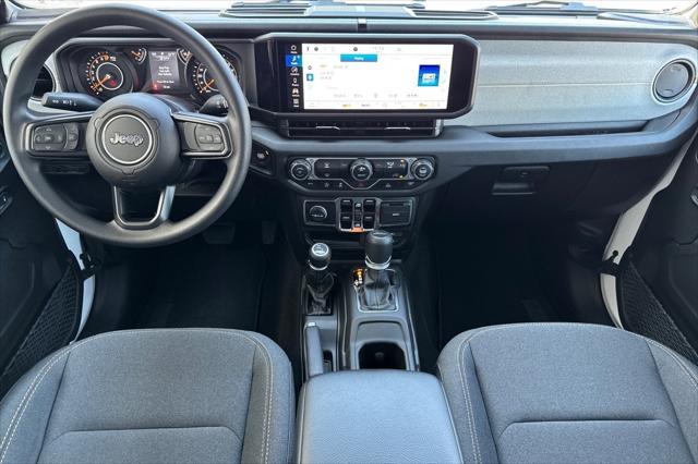 new 2025 Jeep Gladiator car, priced at $46,800