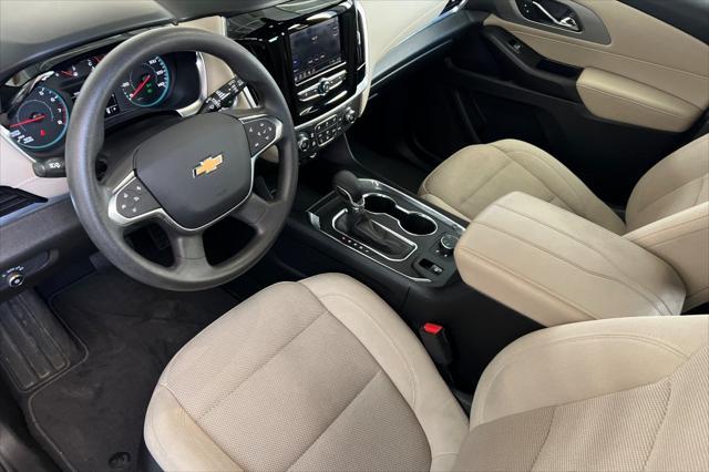 used 2022 Chevrolet Traverse car, priced at $27,555