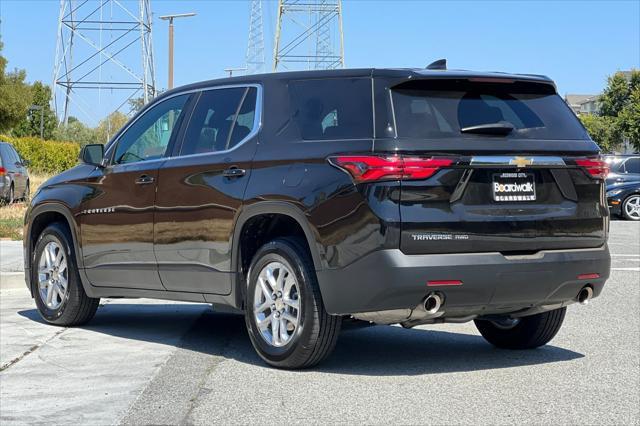 used 2022 Chevrolet Traverse car, priced at $27,555