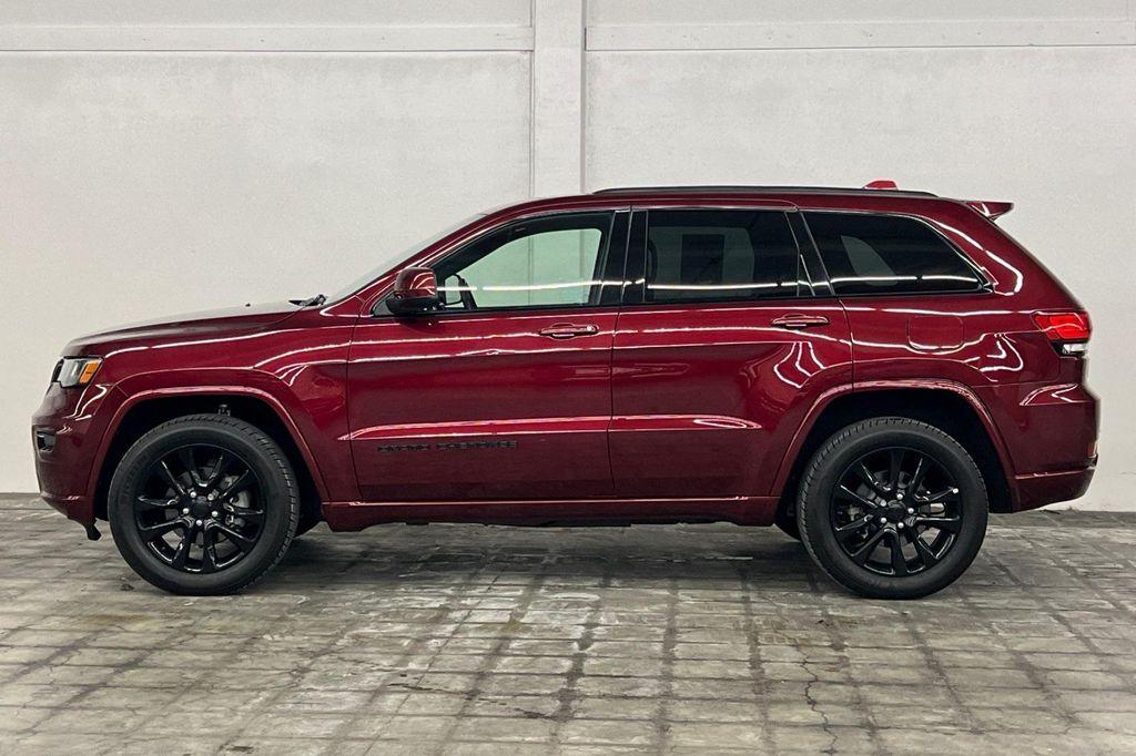 used 2018 Jeep Grand Cherokee car, priced at $21,551