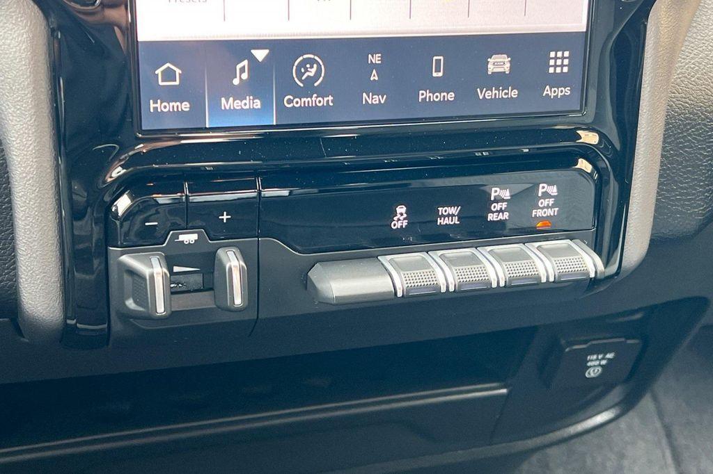 used 2024 Ram 2500 car, priced at $44,889