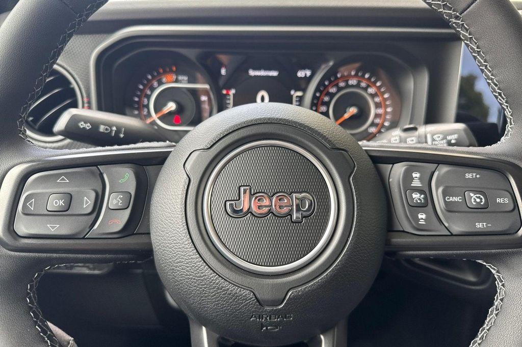 new 2025 Jeep Wrangler car, priced at $52,920