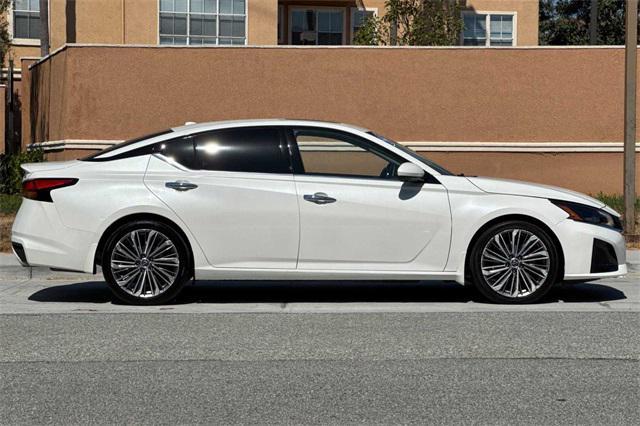 used 2023 Nissan Altima car, priced at $25,111