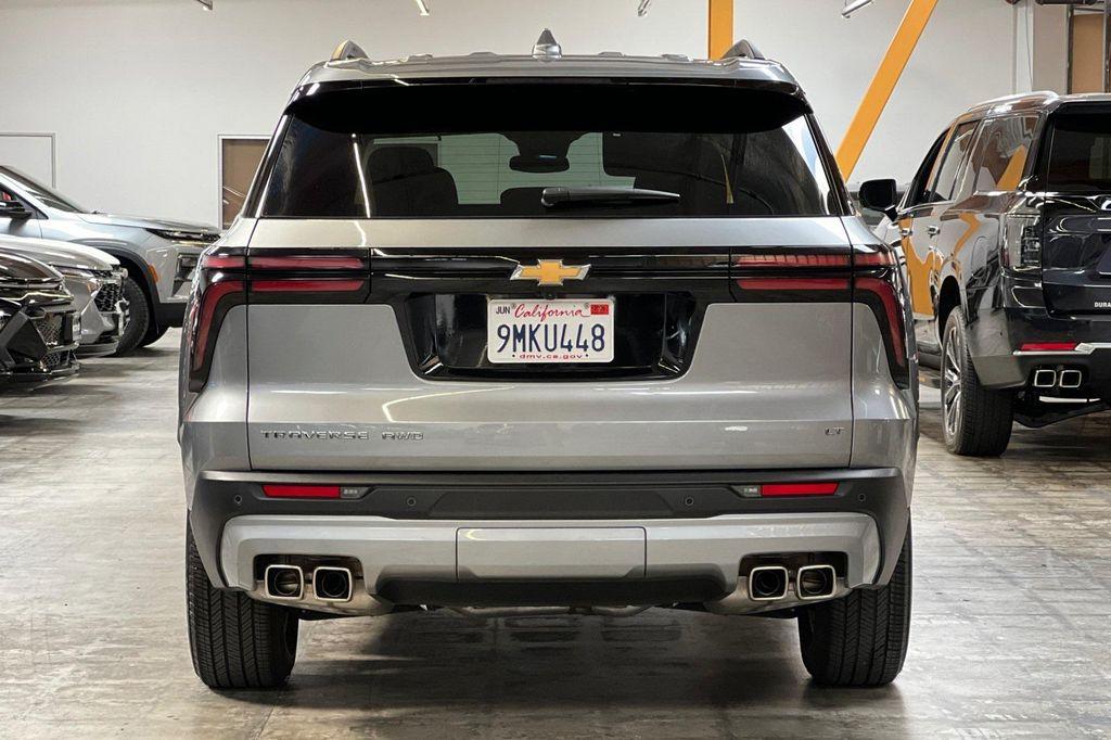 used 2024 Chevrolet Traverse car, priced at $38,776