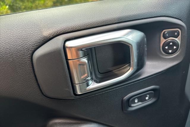 new 2025 Jeep Wrangler car, priced at $49,070