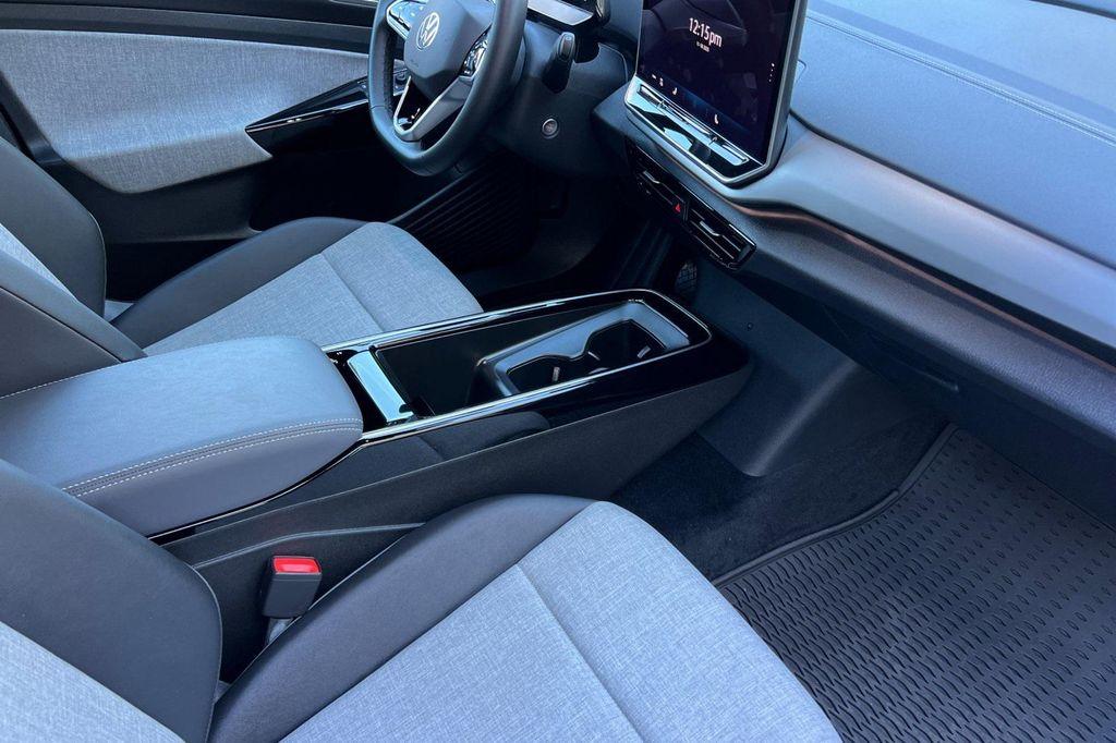 used 2024 Volkswagen ID.4 car, priced at $26,211