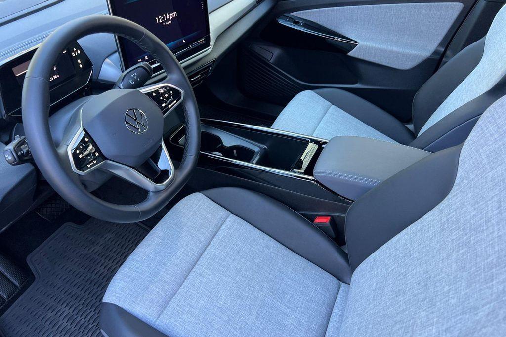used 2024 Volkswagen ID.4 car, priced at $26,211