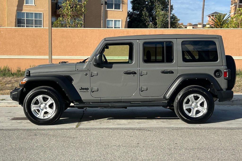 used 2022 Jeep Wrangler Unlimited car, priced at $32,998