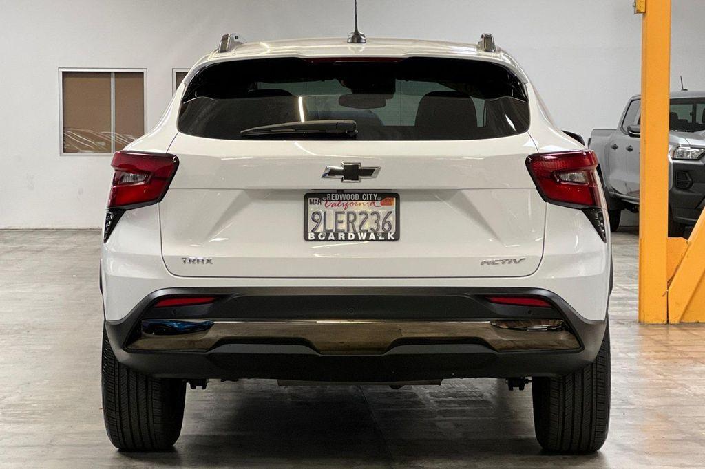 used 2024 Chevrolet Trax car, priced at $23,777