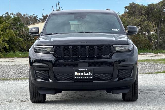 new 2025 Jeep Grand Cherokee car, priced at $41,030