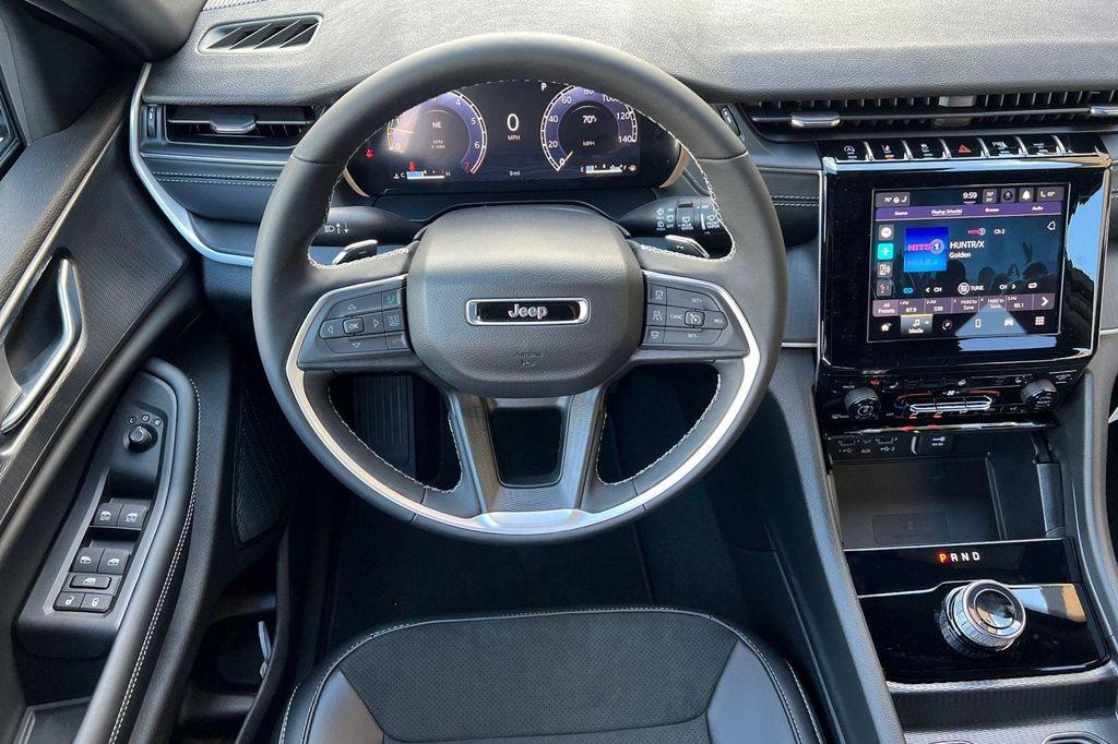 new 2025 Jeep Grand Cherokee car, priced at $42,480