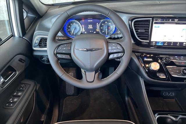 new 2025 Chrysler Pacifica car, priced at $52,249