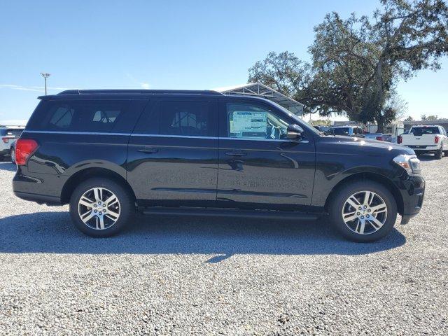 new 2024 Ford Expedition Max car, priced at $60,424