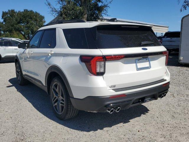 new 2025 Ford Explorer car, priced at $55,399