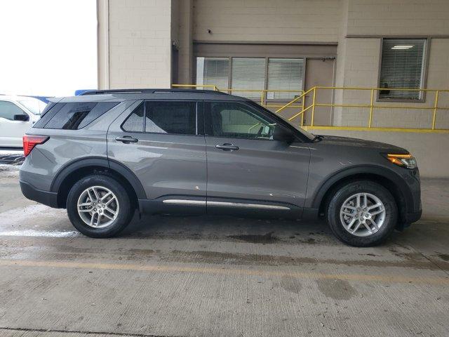 new 2025 Ford Explorer car, priced at $40,350