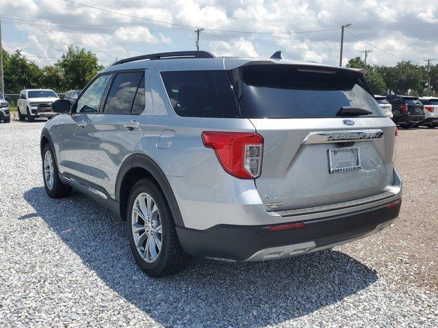 new 2024 Ford Explorer car, priced at $40,302