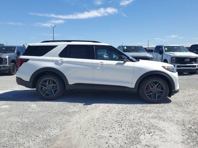 new 2025 Ford Explorer car, priced at $58,758